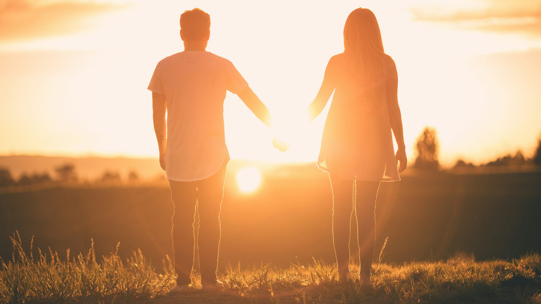 The New Relationship Energy Guide: Sustaining Connection as the Honeymoon Phase Fades